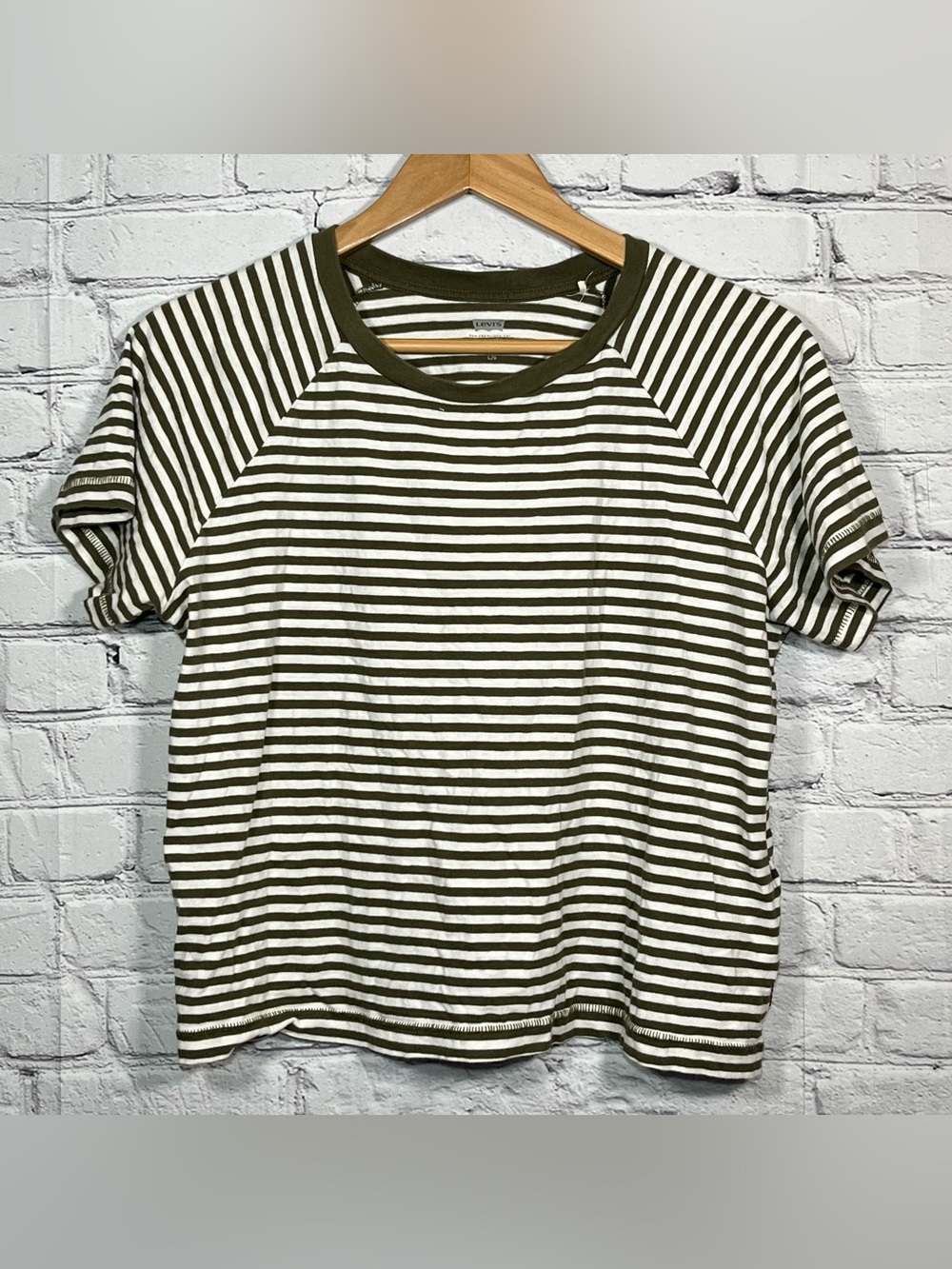 Levi’s Striped Crop T Shirt Womens Size Large Green White Short Sleeve